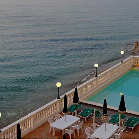 Brigantino Non Dista Hotel