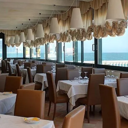 Brigantino Non Dista Hotel Porto Recanati