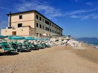 伊尔布丽甘缇诺酒店 3*