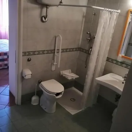 伊尔布丽甘缇诺酒店 酒店 雷卡纳蒂港