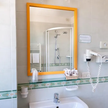 Hotel Brigantino Non Dista Porto Recanati