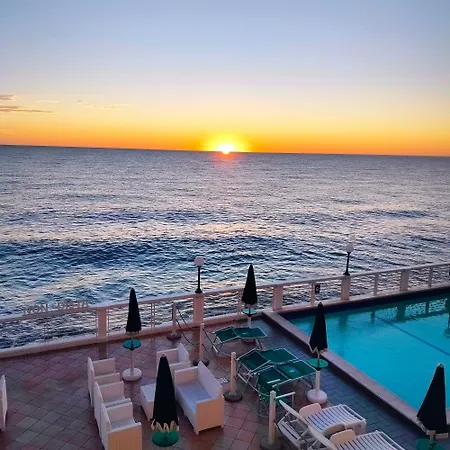 Hotel Brigantino Non Dista