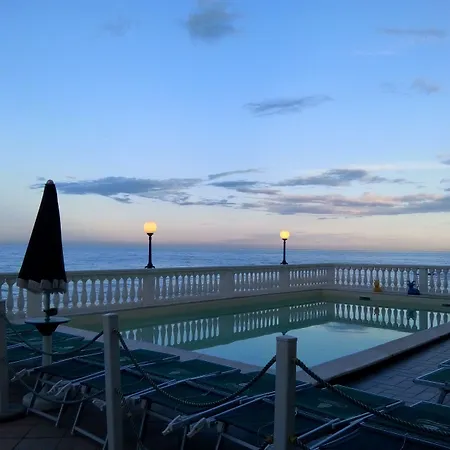 Otel Brigantino Non Dista 3*