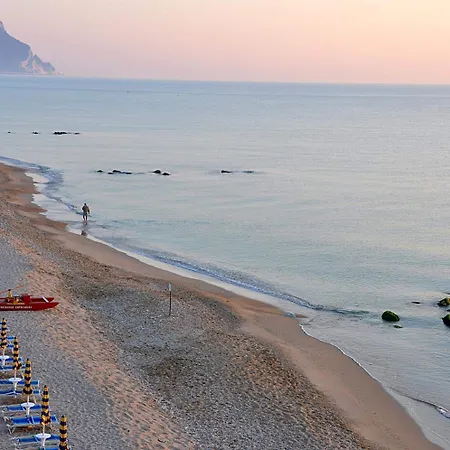 Brigantino Non Dista Otel Porto Recanati