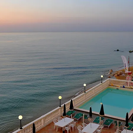 Brigantino Non Dista Hotel 3*