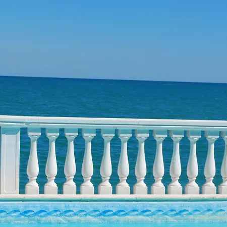 Brigantino Non Dista Otel 3*