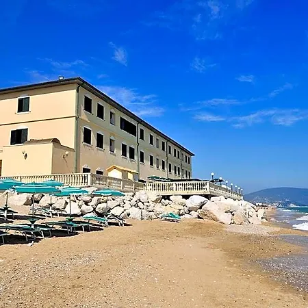 Brigantino Non Dista Hotel