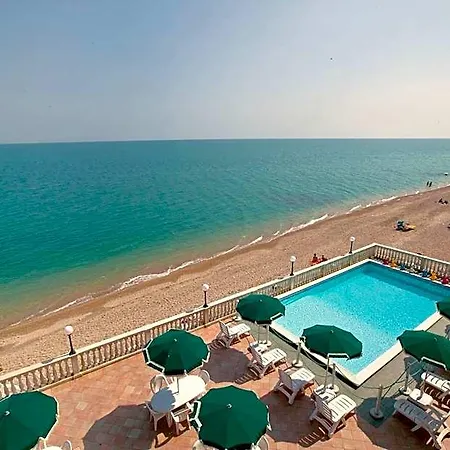 Brigantino Non Dista Hotel