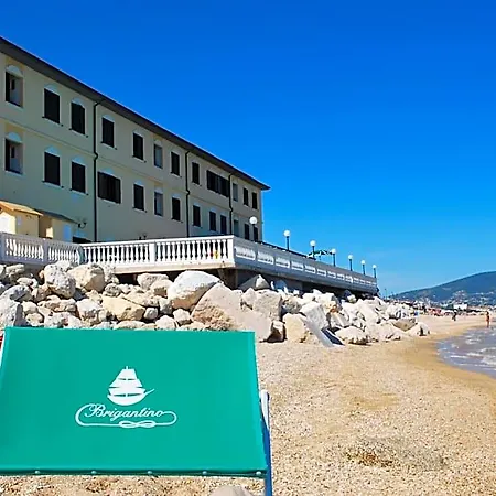Brigantino Non Dista Hotel
