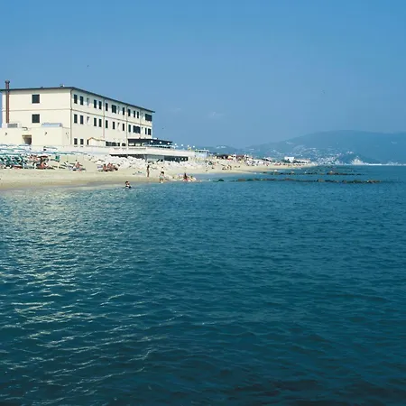Brigantino Non Dista Otel Porto Recanati